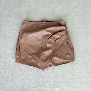 Windsor Nude Faux Leather Skort